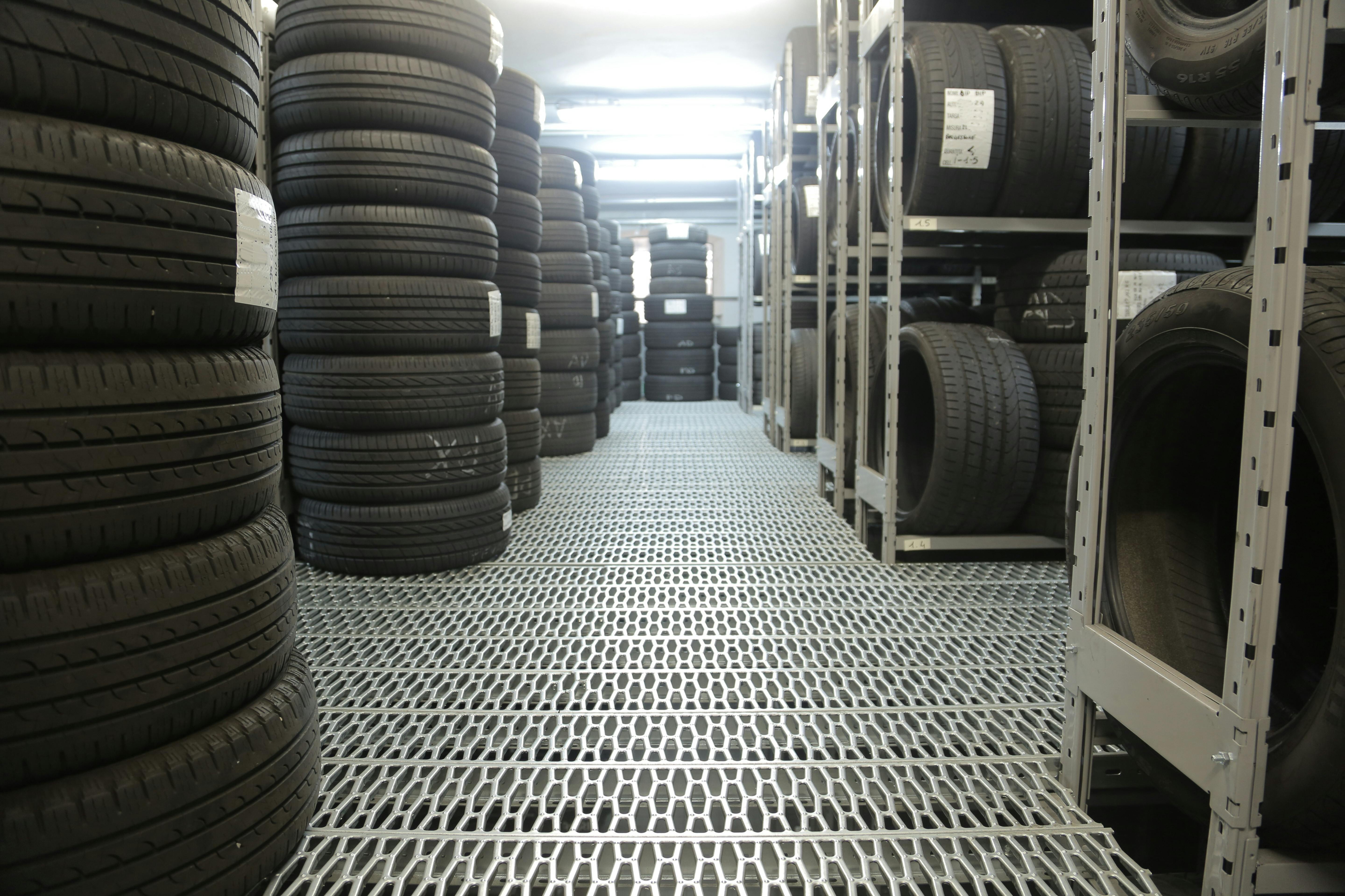 Fleet & Commercial Tyres